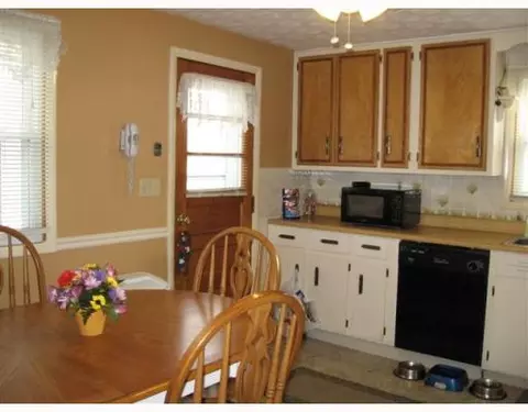 4750 Curtis Dr, Springfield, OH 45503 photo 4