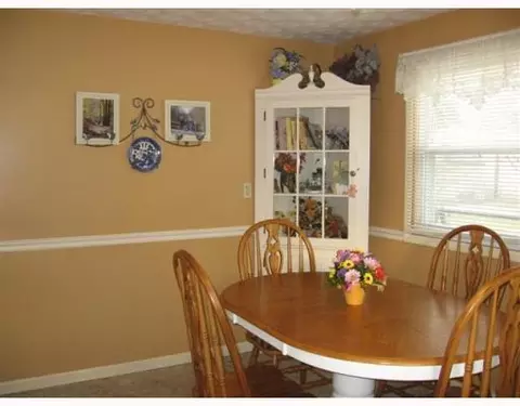 4750 Curtis Dr, Springfield, OH 45503 photo 6
