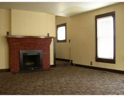 374 E Cecil, Springfield, OH 45503 photo 2
