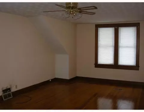 374 E Cecil, Springfield, OH 45503 photo 9