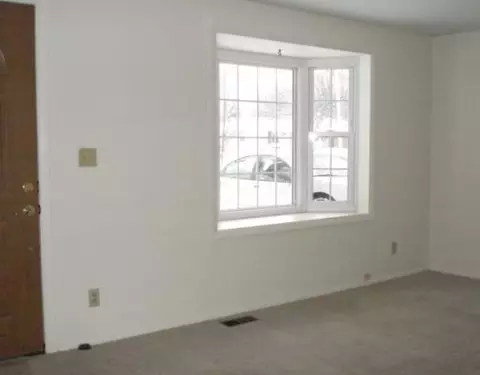 1418 Hyannis Dr, Springfield, OH 45503 photo 5