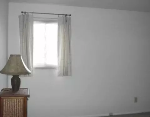 1418 Hyannis Dr, Springfield, OH 45503 photo 9