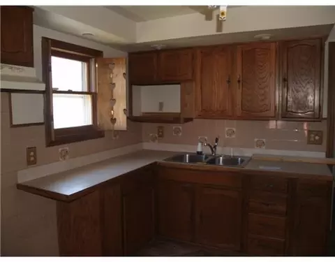 1629 E Pleasant, Springfield, OH 45505 photo 2