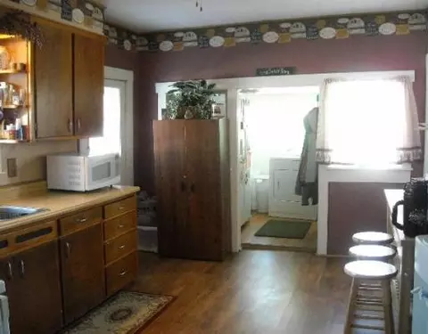 122 Center St, Tremont City, OH 45372 photo 8