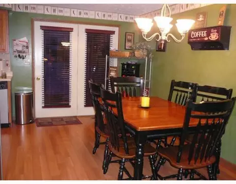3952 Delmar Cir, Springfield, OH 45503 photo 8