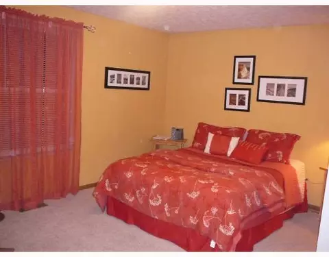 3952 Delmar Cir, Springfield, OH 45503 photo 9