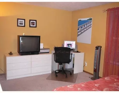 3952 Delmar Cir, Springfield, OH 45503 photo 10