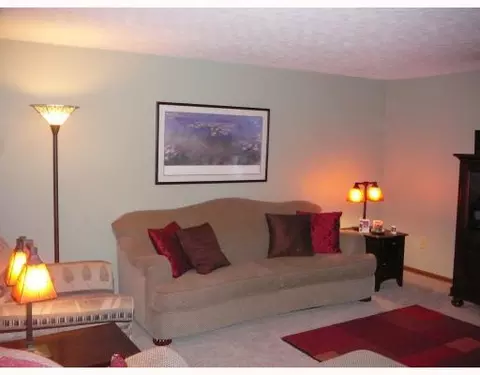 3952 Delmar Cir, Springfield, OH 45503 photo 4