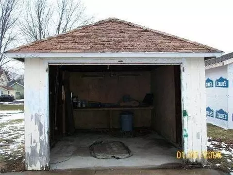 203 E Wood, Middle Point, OH 45863 photo 8