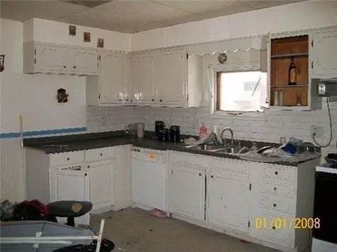 203 E Wood, Middle Point, OH 45863 photo 3