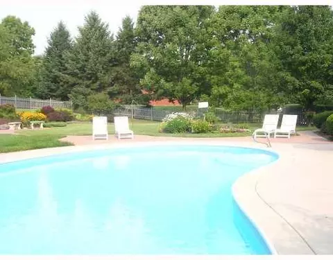 455 Tollhouse Rd, Springfield, OH 45504 photo 4