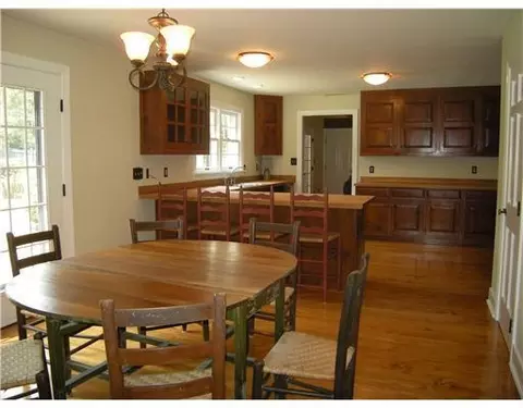 455 Tollhouse Rd, Springfield, OH 45504 photo 2