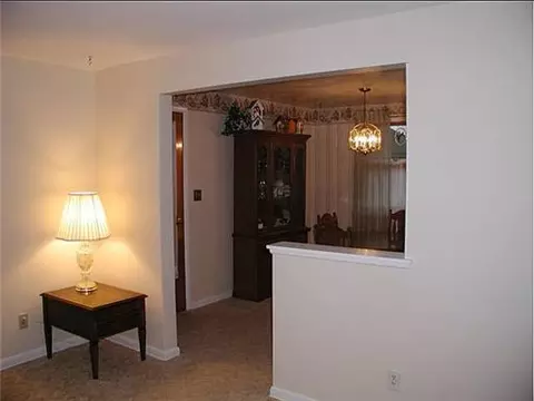 4182 Phoenix, Springfield, OH 45503 photo 6