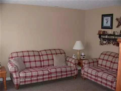 276 Englewood Rd, Springfield, OH 45503 photo 3