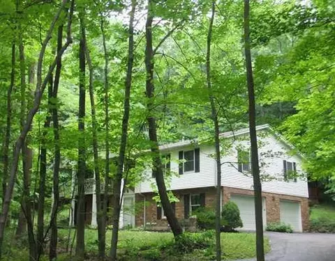 460 Aberfelda Ct, Springfield, OH 45504 photo 1