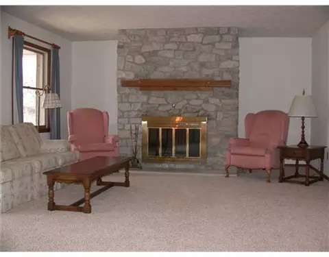 460 Aberfelda Ct, Springfield, OH 45504 photo 2