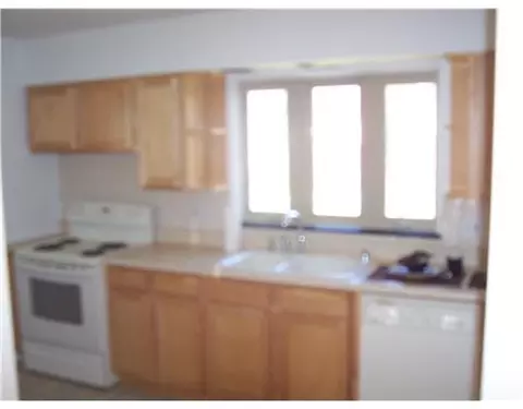 302 Dover Rd, Springfield, OH 45504 photo 4