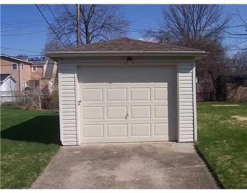 302 Dover Rd, Springfield, OH 45504 photo 12