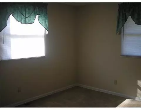 1042 Imperial Blvd, Springfield, OH 45503 photo 8