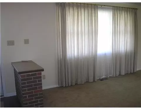1042 Imperial Blvd, Springfield, OH 45503 photo 3