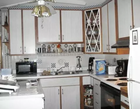 1418 Marinette Dr, Springfield, OH 45503 photo 9