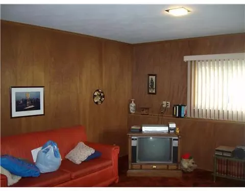 226 E Oak St, Celina, OH 45822 photo 8