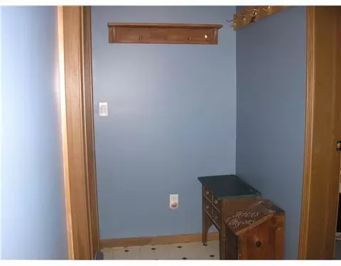 5468 Beard, Springfield, OH 45502 photo 9