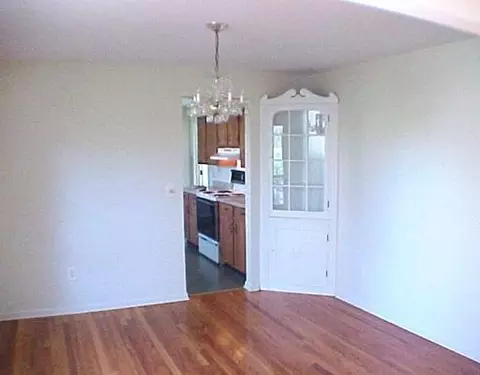 2416 Lindair Dr, Springfield, OH 45502 photo 5