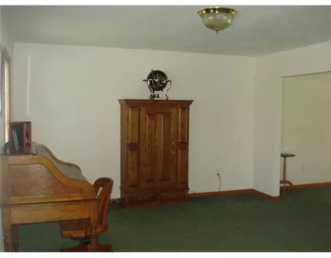 3495 Willow Rd, Springfield, OH 45502 photo 2