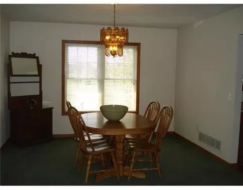 3495 Willow Rd, Springfield, OH 45502 photo 3