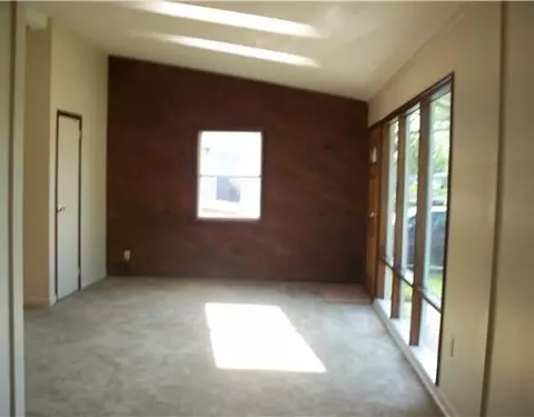 326 Prentice Dr, New Carlisle, OH 45344 photo 5
