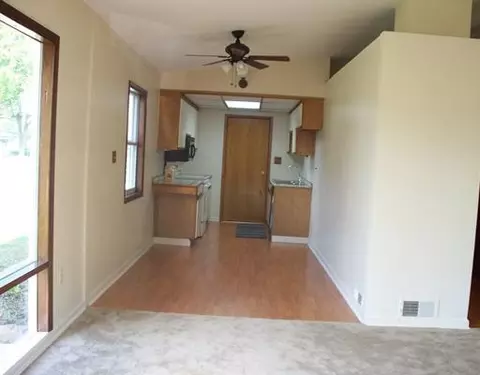 326 Prentice Dr, New Carlisle, OH 45344 photo 4