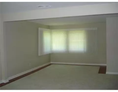 115 N Broadmoor Blvd, Springfield, OH 45504 photo 8