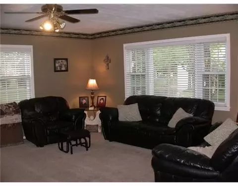 4059 Old Columbus Rd, Springfield, OH 45502 photo 2