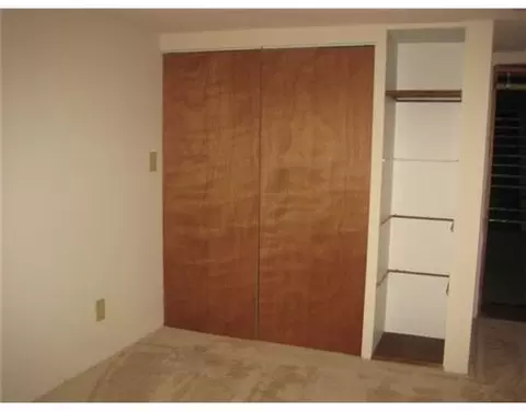 6693 River, Springfield, OH 45502 photo 9