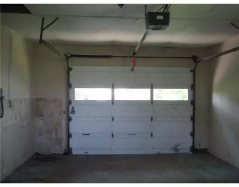 6693 River, Springfield, OH 45502 photo 10