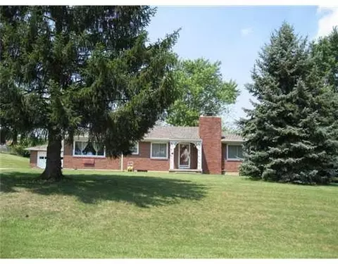 1927 E Mile Rd, Springfield, OH 45503 photo 2