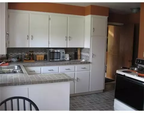 1927 E Mile Rd, Springfield, OH 45503 photo 6
