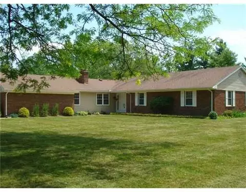 3901 Crescent Hl, Springfield, OH 45502 photo 1