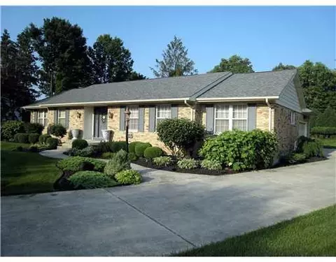 2723 Rensselaer Dr, Springfield, OH 45503 photo 1