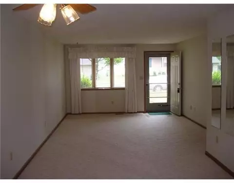 4246 Midfield St #., Springfield, OH 45503 photo 2