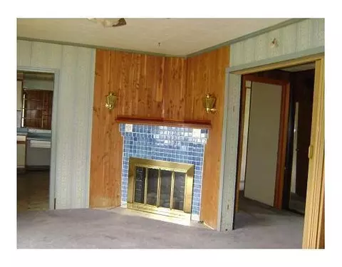 123 N Sycamore St, Springfield, OH 45503 photo 4