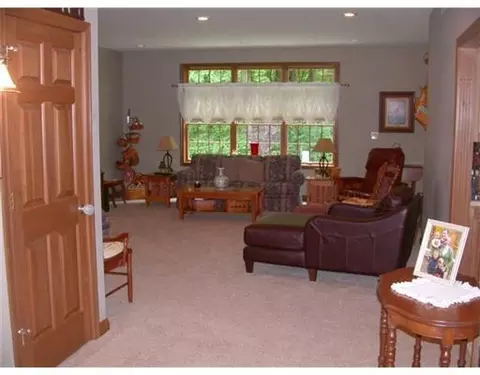 2779 Wildflower Dr, Springfield, OH 45504 photo 3
