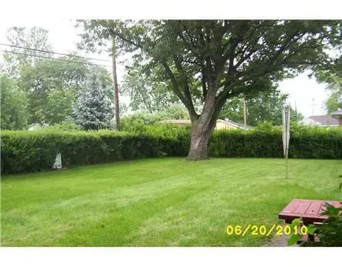 1218 Torrence Dr, Springfield, OH 45503 photo 2