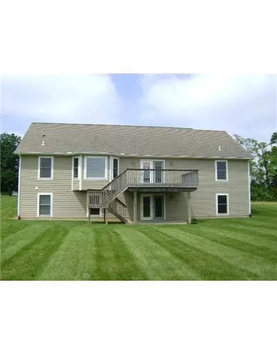 3120 E Possum, Springfield, OH 45502 photo 2