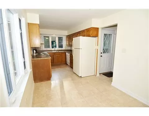 3233 Derr Rd, Springfield, OH 45503 photo 6