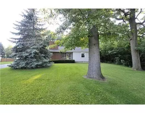 3233 Derr Rd, Springfield, OH 45503 photo 1