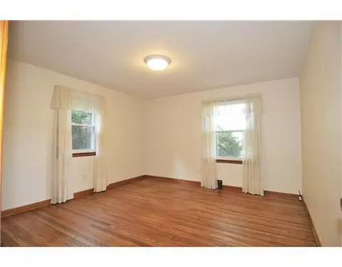 3233 Derr Rd, Springfield, OH 45503 photo 8