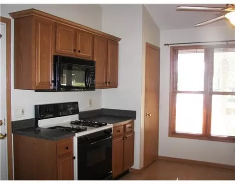 1700 Oldham Dr #1700, Springfield, OH 45503 photo 4