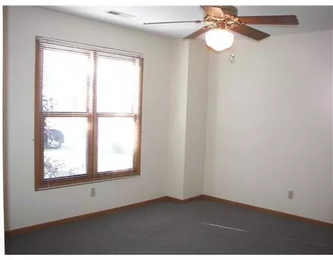 1700 Oldham Dr #1700, Springfield, OH 45503 photo 8